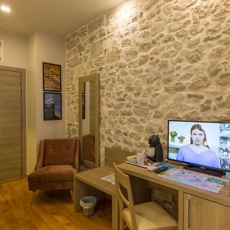 Tifani Luxury Rooms Split Exterior photo