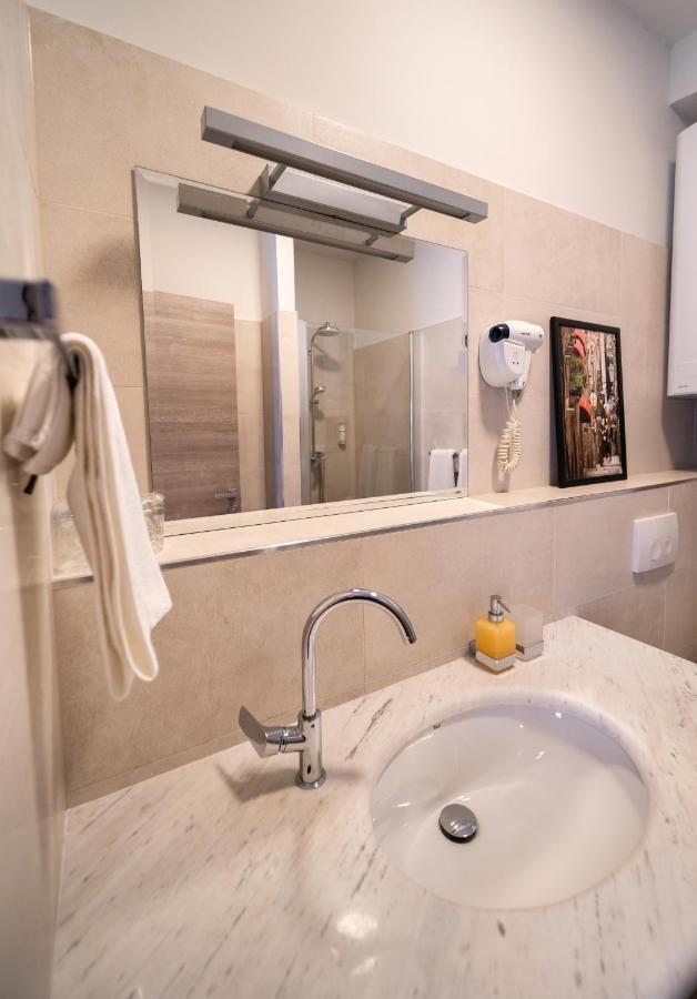 Tifani Luxury Rooms Split Exterior photo
