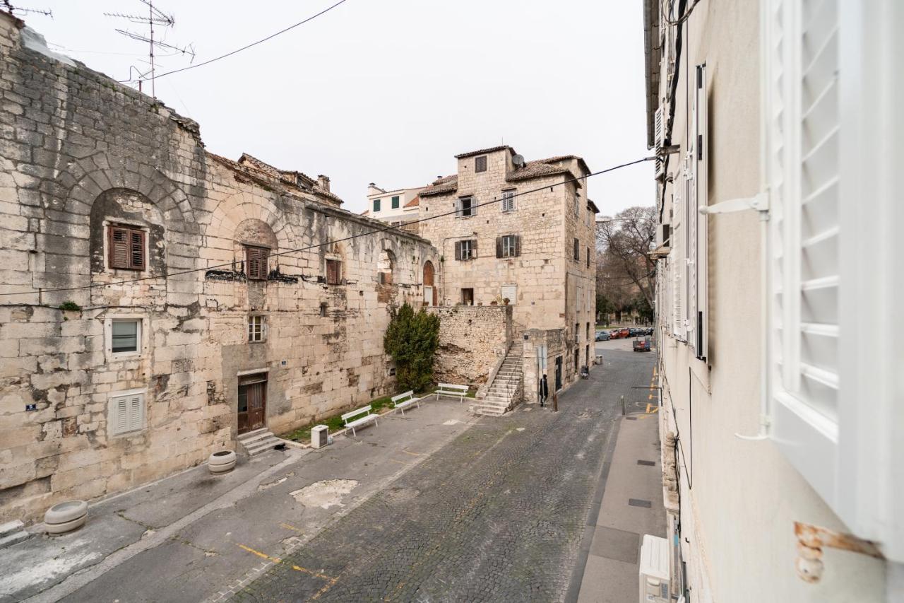Tifani Luxury Rooms Split Exterior photo