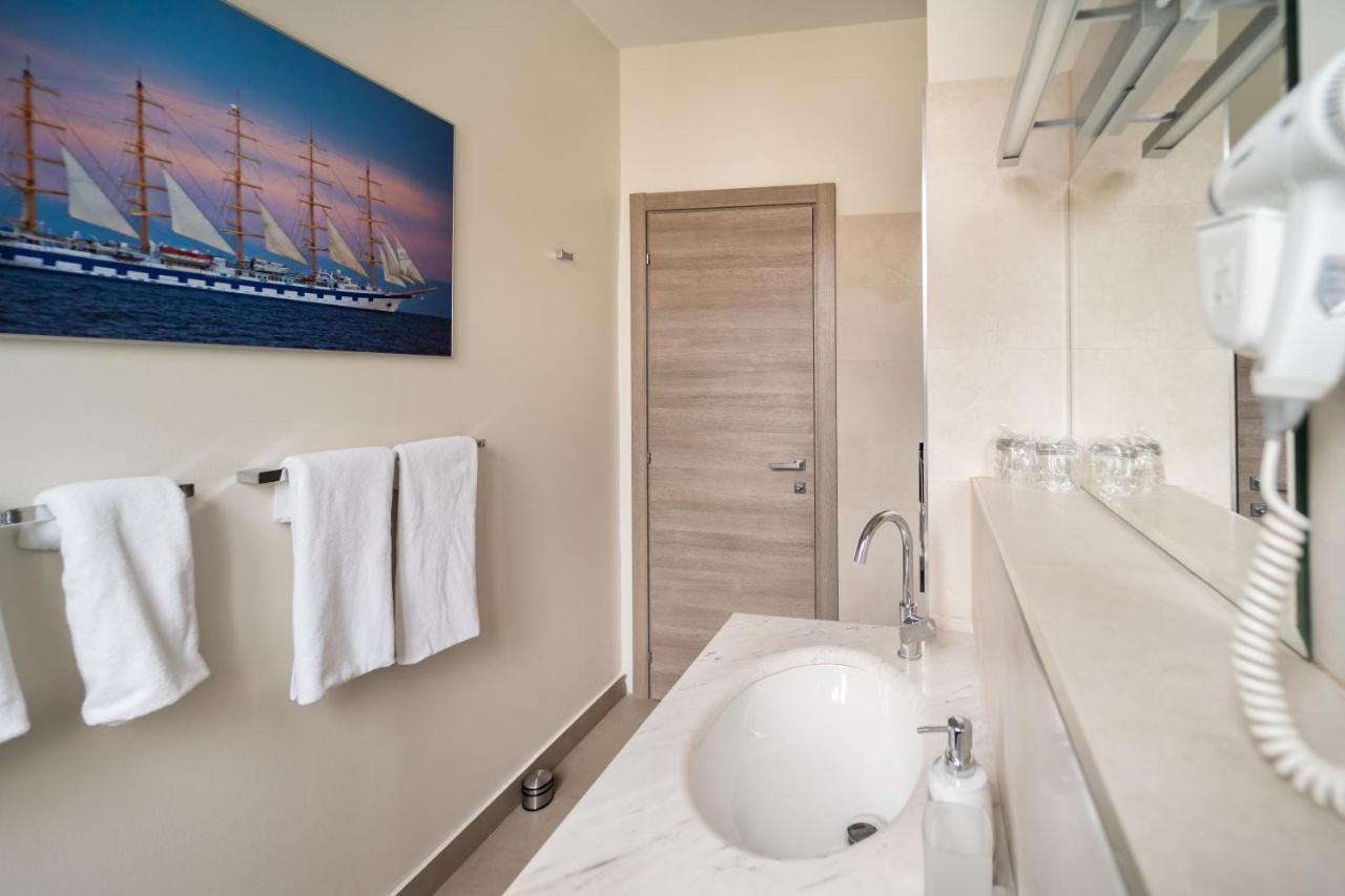 Tifani Luxury Rooms Split Exterior photo