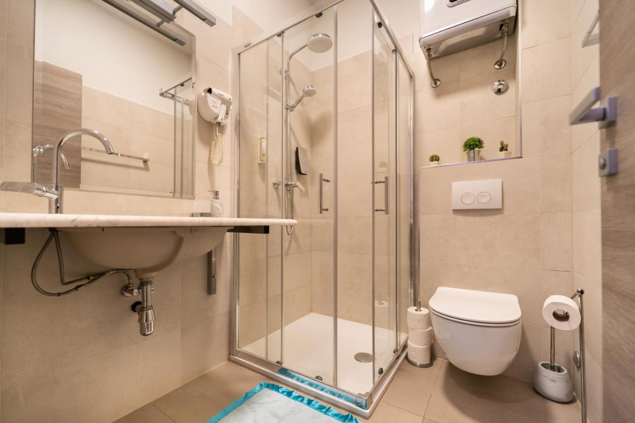 Tifani Luxury Rooms Split Exterior photo